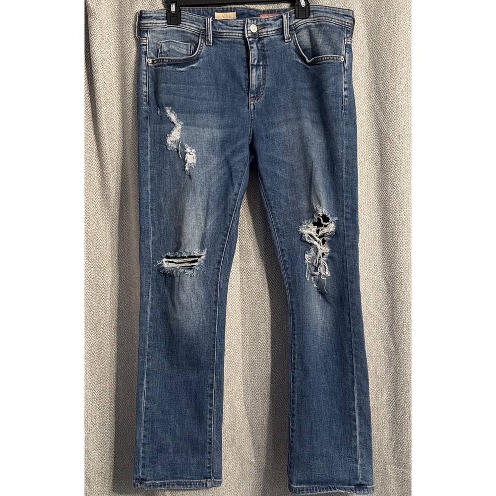 Anthropologie Women's Pilcro Jeans Slim Boyfriend Crop Distressed Size 30 28"L